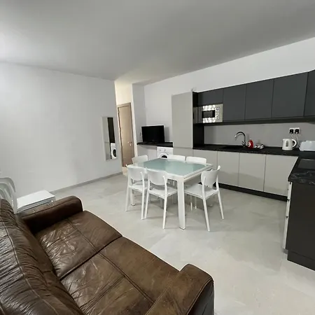 St Julians A 2 Bedroom Apartman