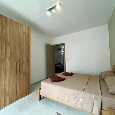 St Julians A 2 Bedroom Apartman *